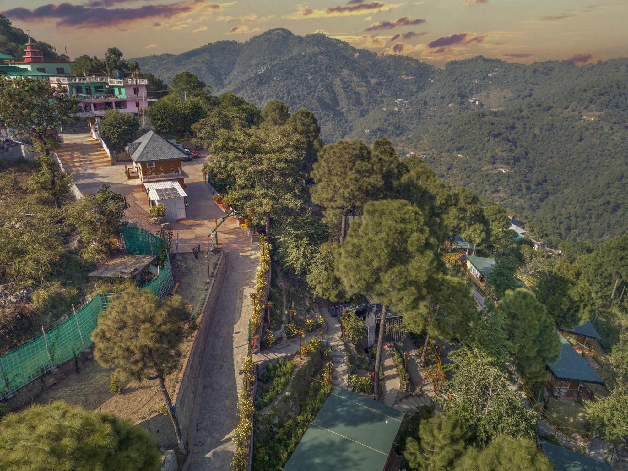A Kasauli Ggaon By Echor Hotell Exteriör bild