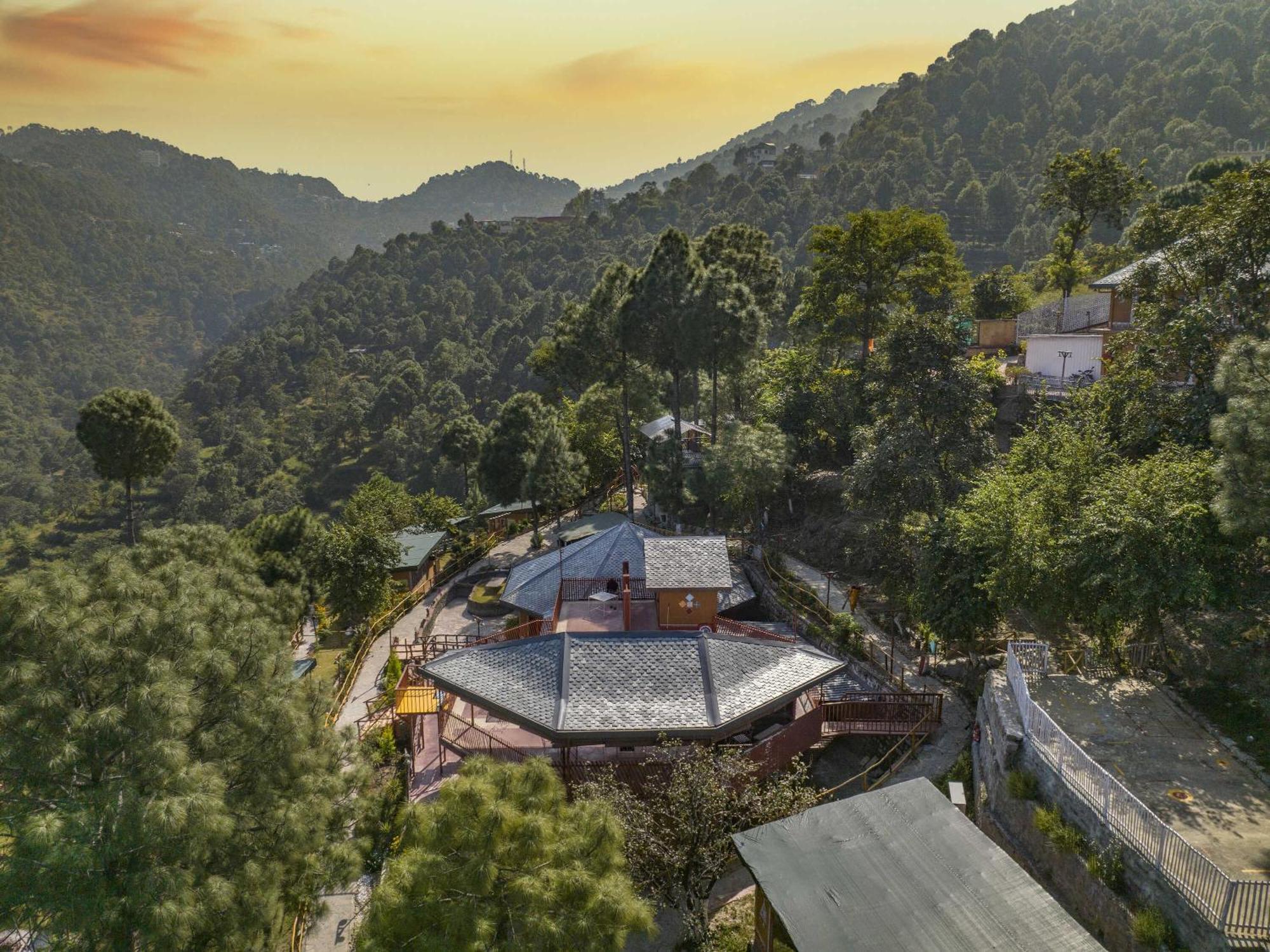 A Kasauli Ggaon By Echor Hotell Exteriör bild