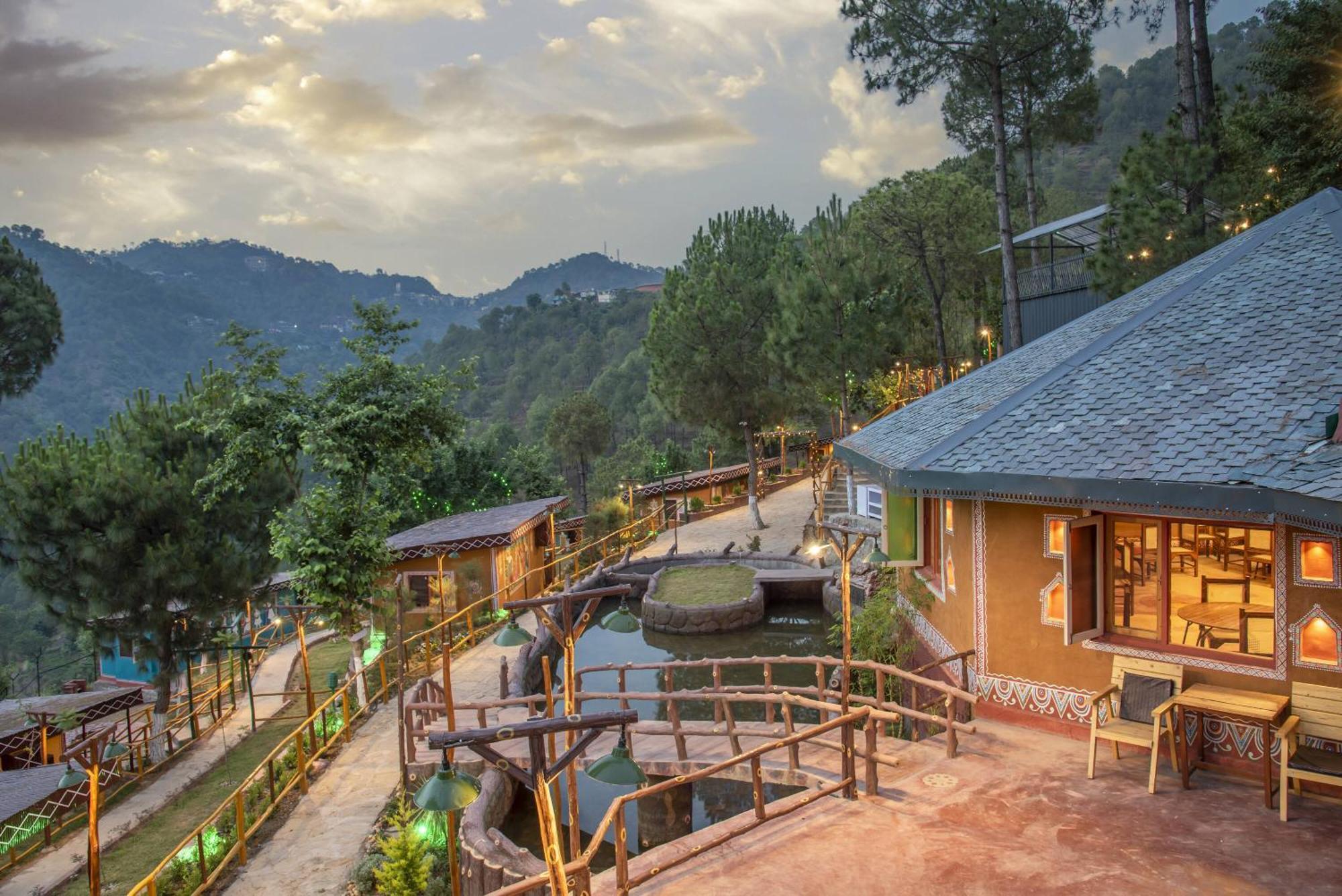 A Kasauli Ggaon By Echor Hotell Exteriör bild