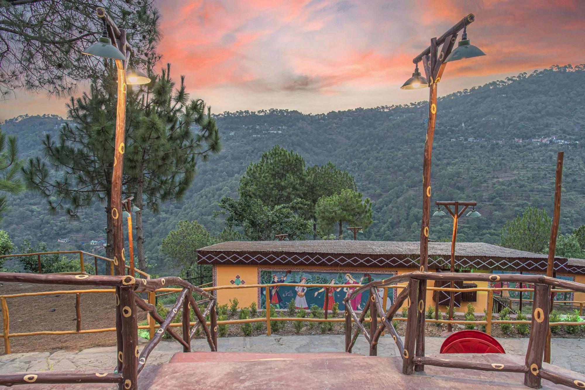 A Kasauli Ggaon By Echor Hotell Exteriör bild