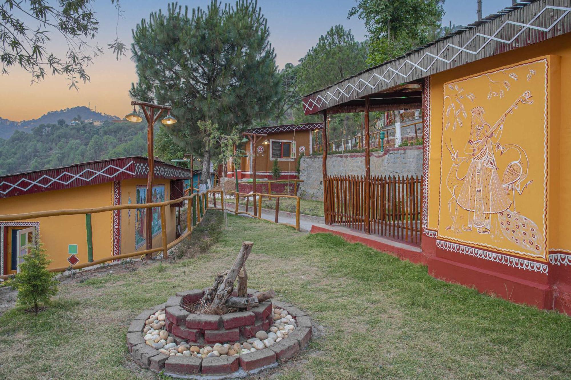 A Kasauli Ggaon By Echor Hotell Exteriör bild